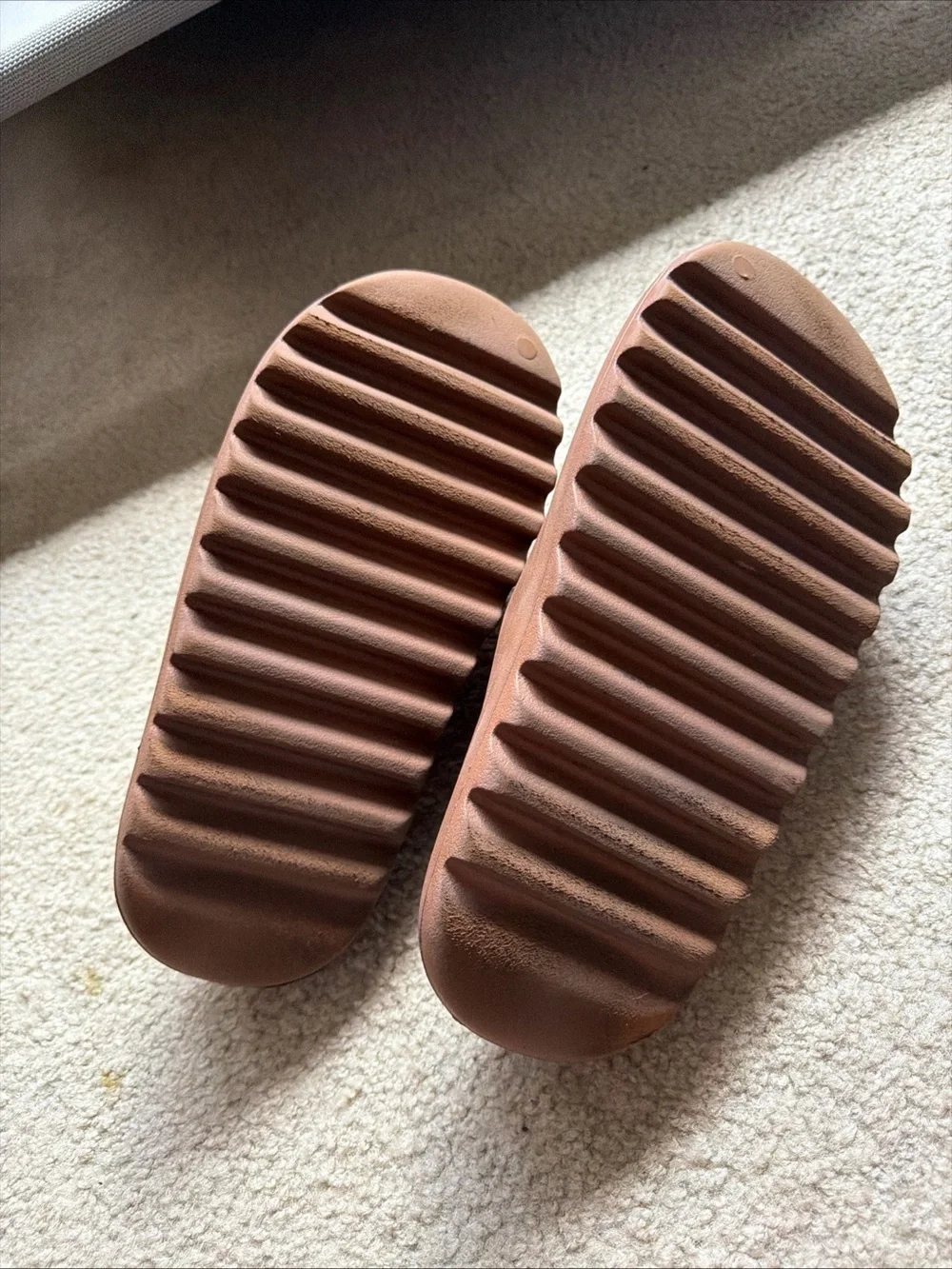 Yeezy Slides Flax size 11